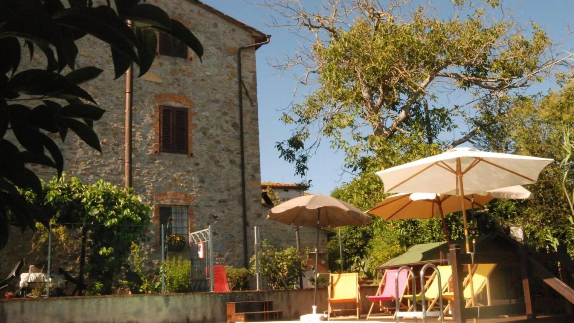 Stonehouse - Lucca Villa Capannori Italy